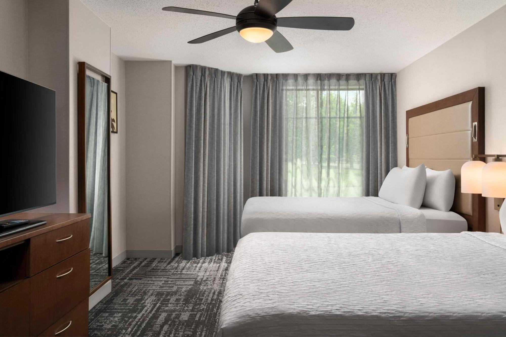 โฮมวูด สวีท บาย ฮิลตัน ฮาร์ตฟอร์ด เซาท์-กลาสตันเบอรี Hotel Glastonbury ภายนอก รูปภาพ
